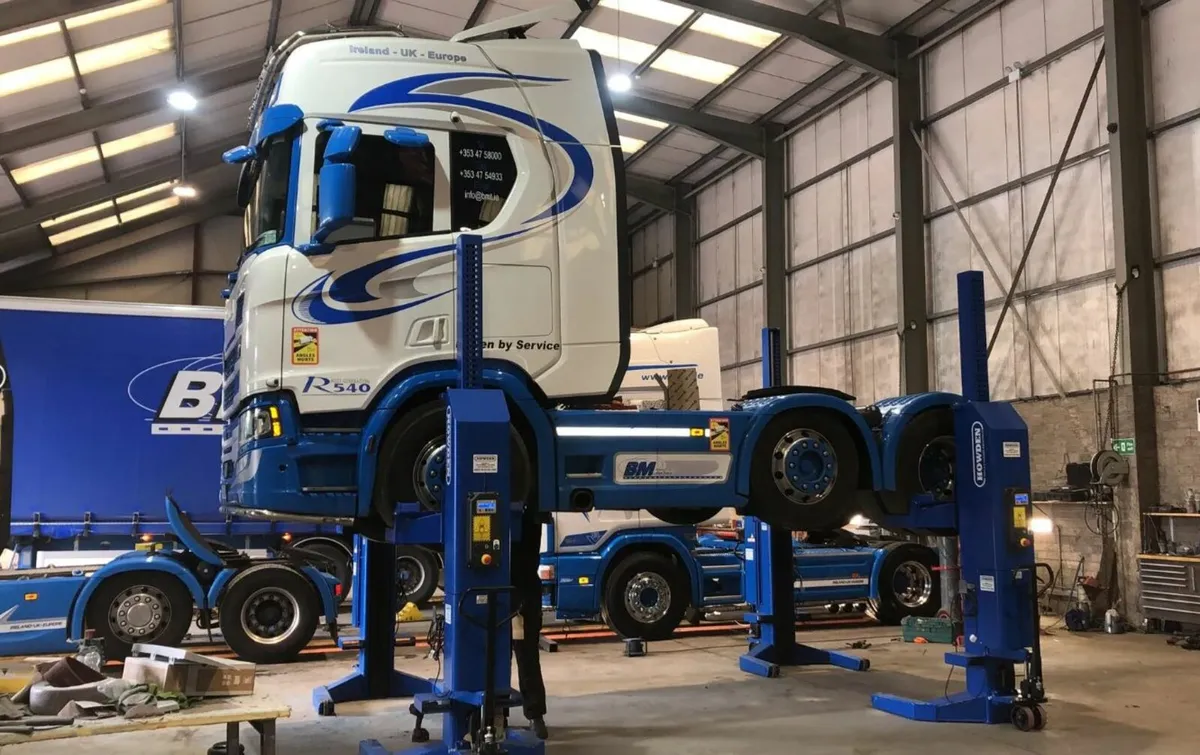 Ravaglioli Column Lifts - Image 1