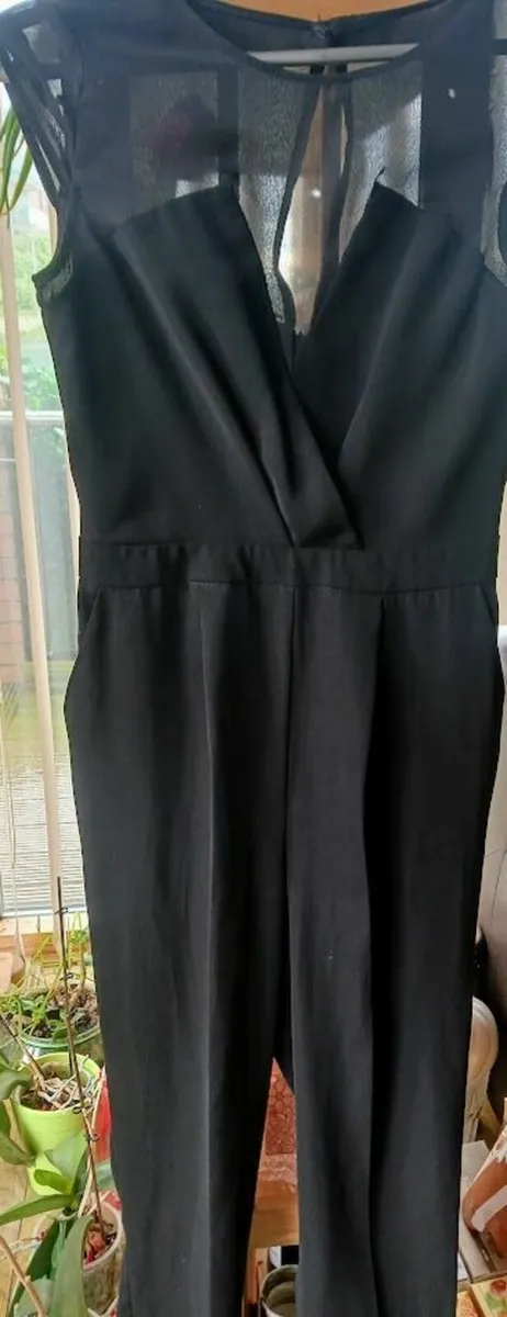 Separate ladies' clothes - Image 1