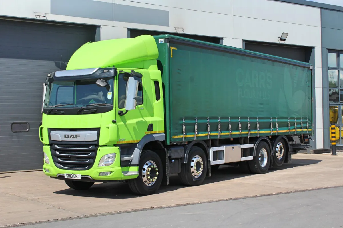 2018 (18) DAF CF 410 8X2 CURTAIN SIDER (EURO 6) - Image 3
