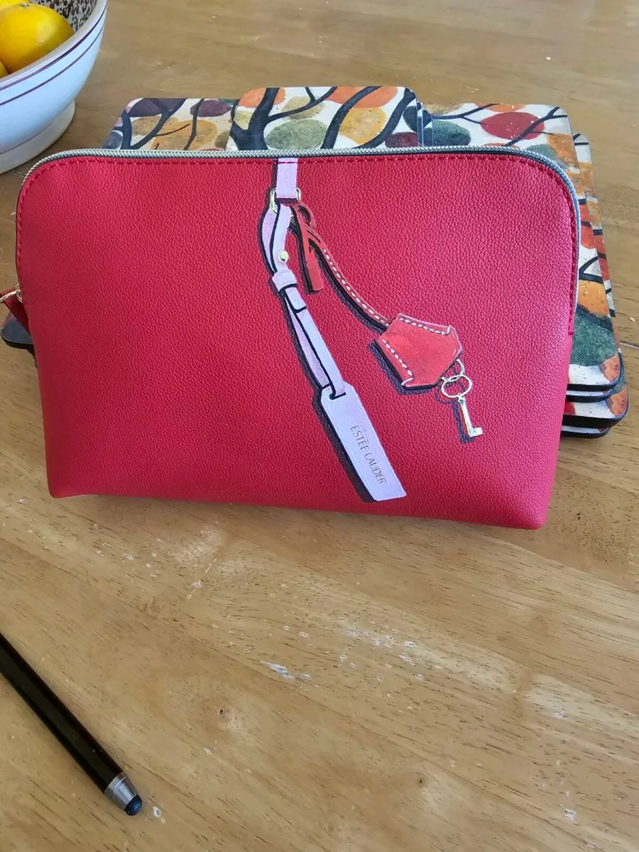 Estee Lauder Cosmetics Bag / New - Image 2