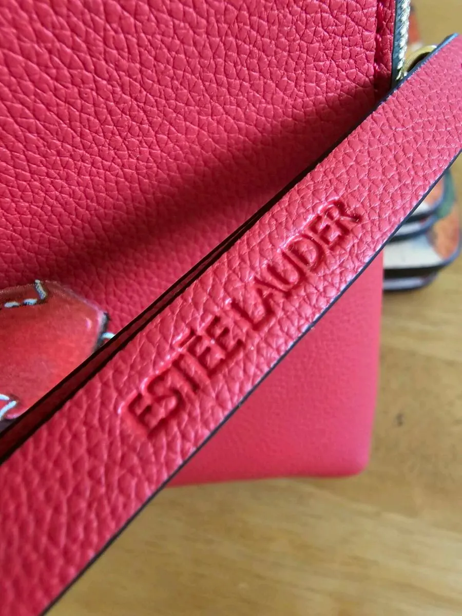 Estee Lauder Cosmetics Bag / New - Image 1