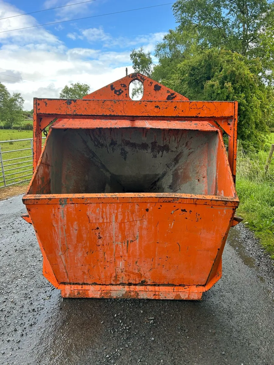 Concrete Skip 1500 Litre - Image 3