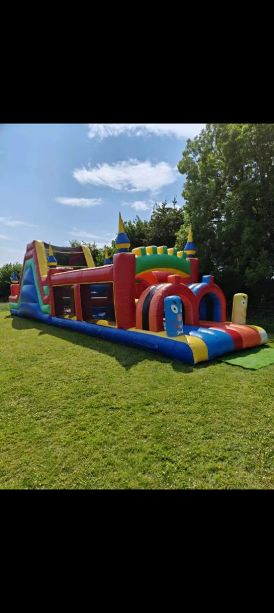 3 Obstacle Courses plus Combi Castle - Image 3