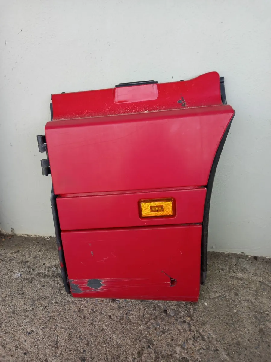 SCANIA 4 SERIES FOLD OUT STEPS. - Image 1