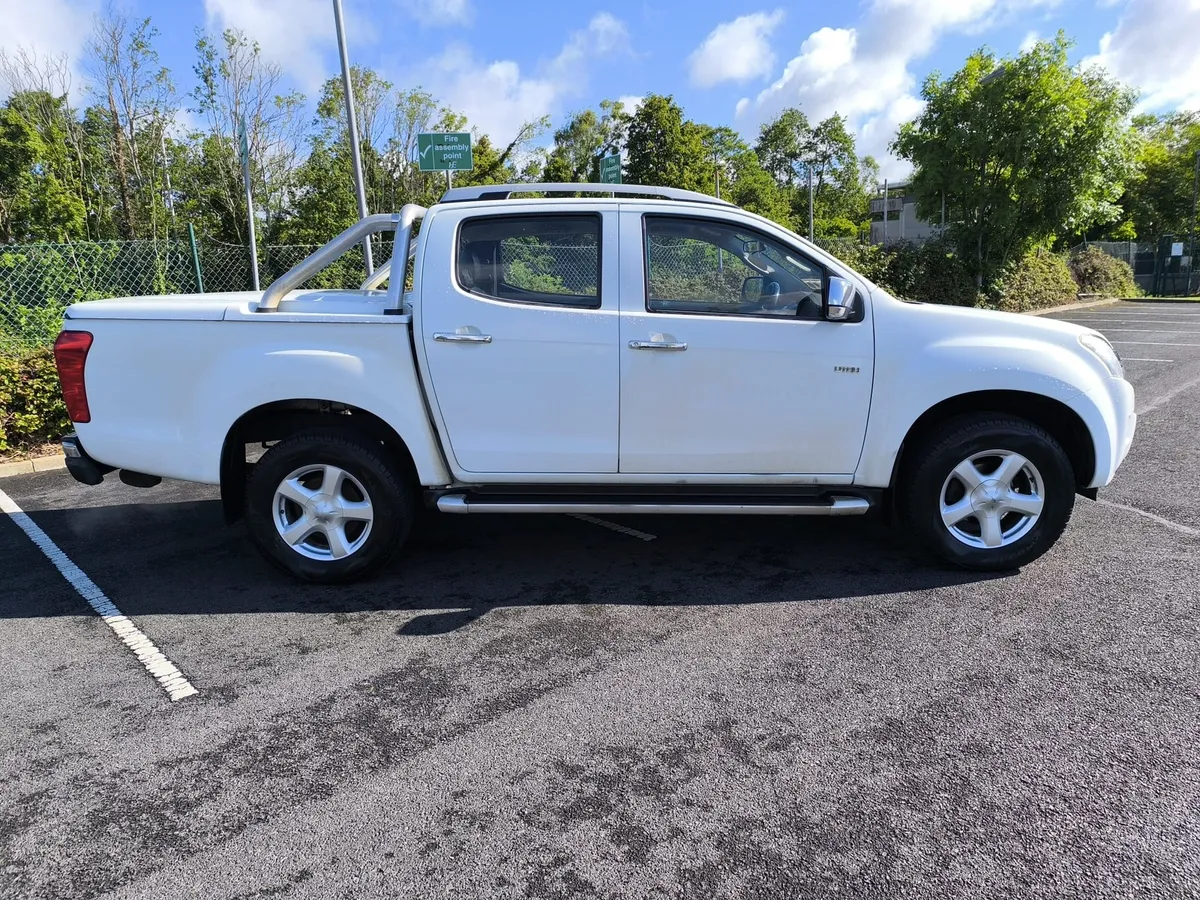 2016 ISUZU D-MAX 2.5 TD UTAH TWIN TURBO CREWCAB - Image 2
