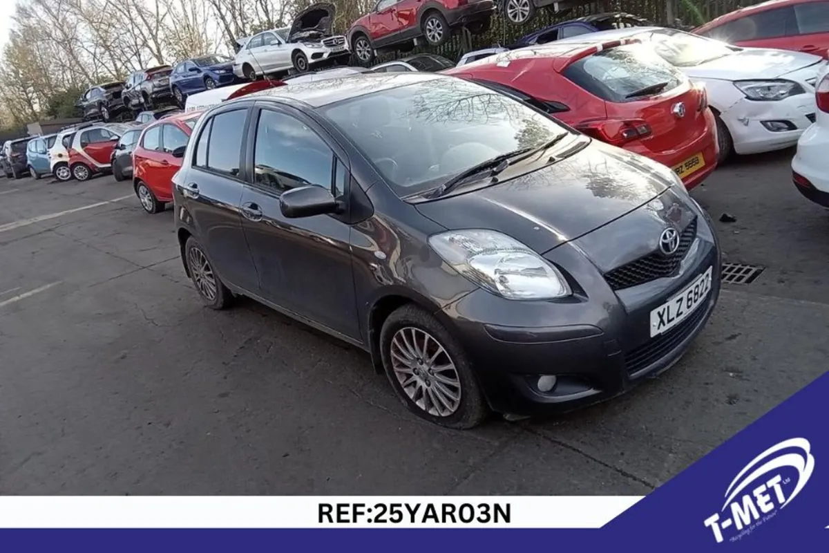2009 TOYOTA YARIS BREAKING FOR PARTS - Image 1
