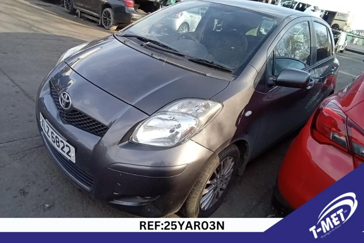 2009 TOYOTA YARIS BREAKING FOR PARTS - Image 2