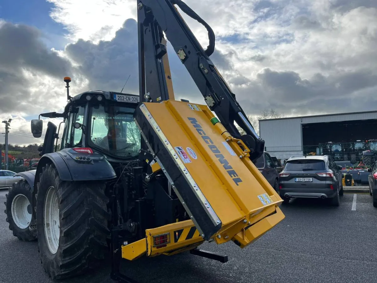 2018 McConnel PA7775 Hedgecutter - Image 2