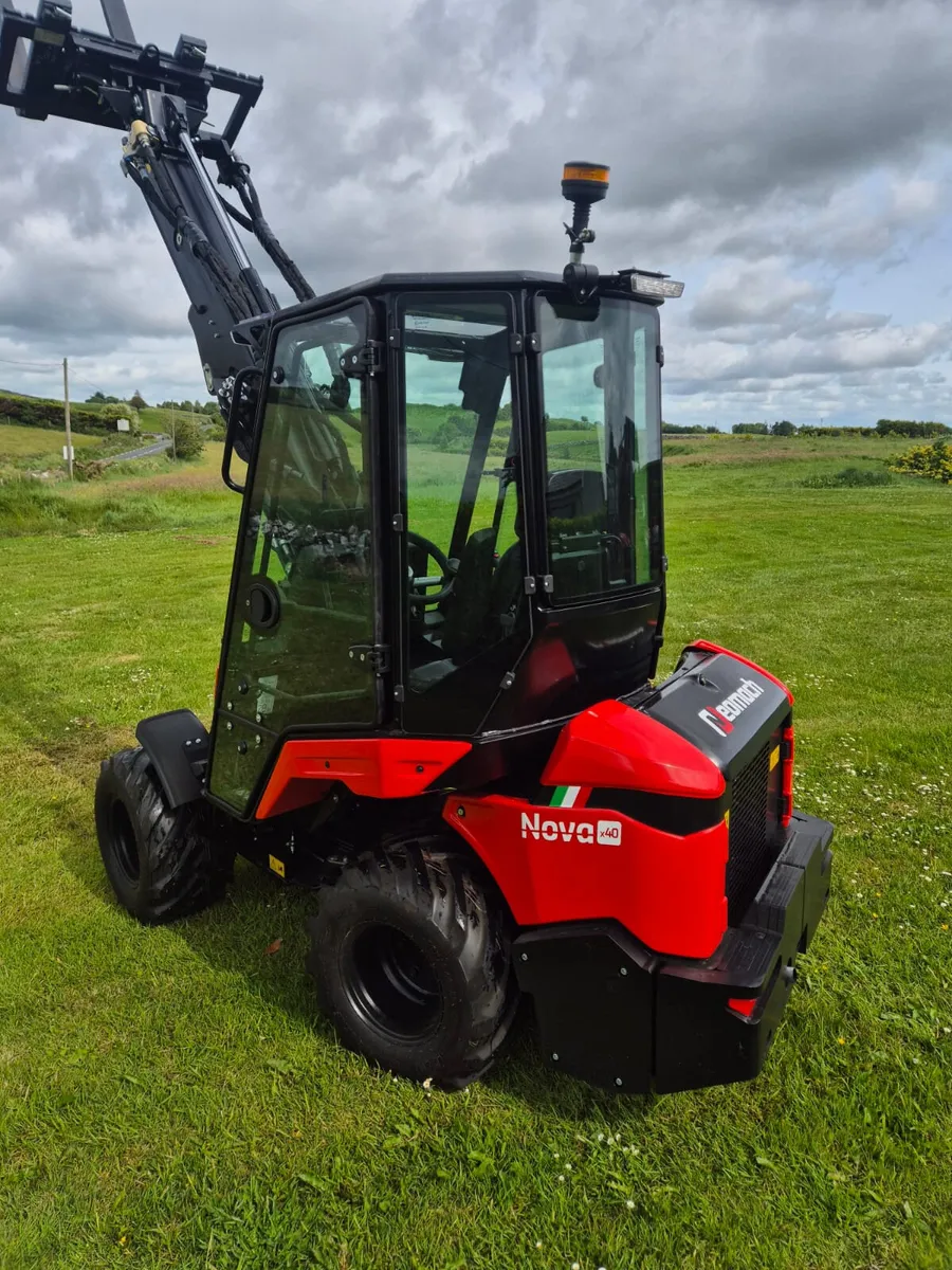 Neomach Nova X40 Loader - Image 3