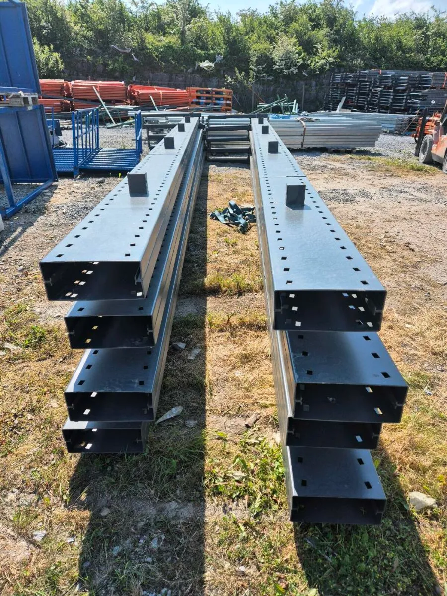 Canterlever racking - Image 1