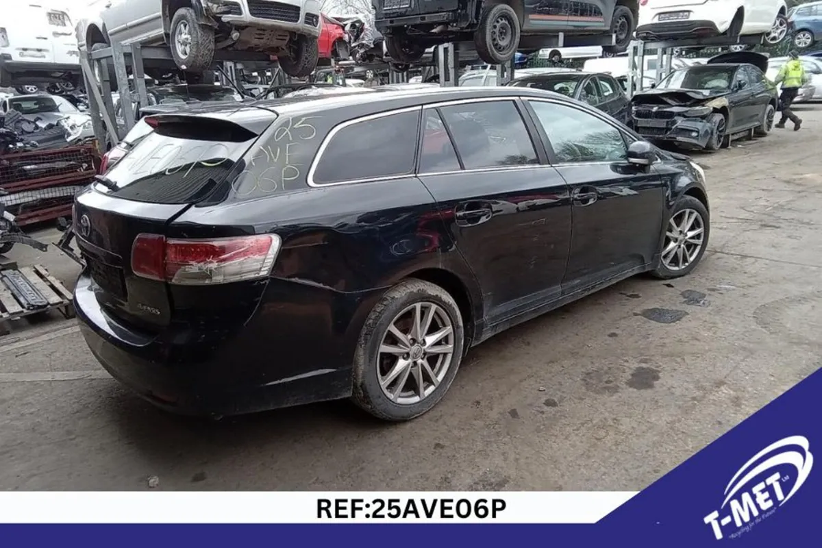 2012 TOYOTA AVENSIS BREAKING FOR PARTS - Image 1