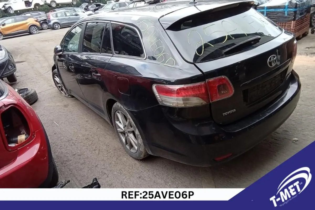 2012 TOYOTA AVENSIS BREAKING FOR PARTS - Image 2