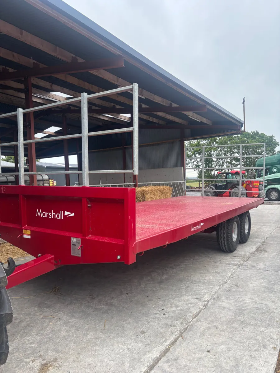Marshall bale trailer - Image 1