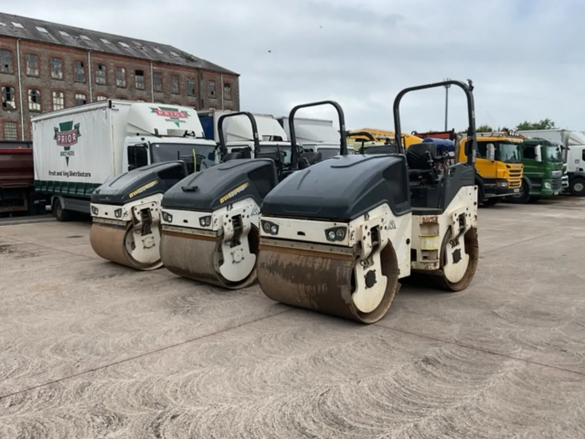 2016 Bomag BW135AD-5 Roller. CHOICE - Image 3