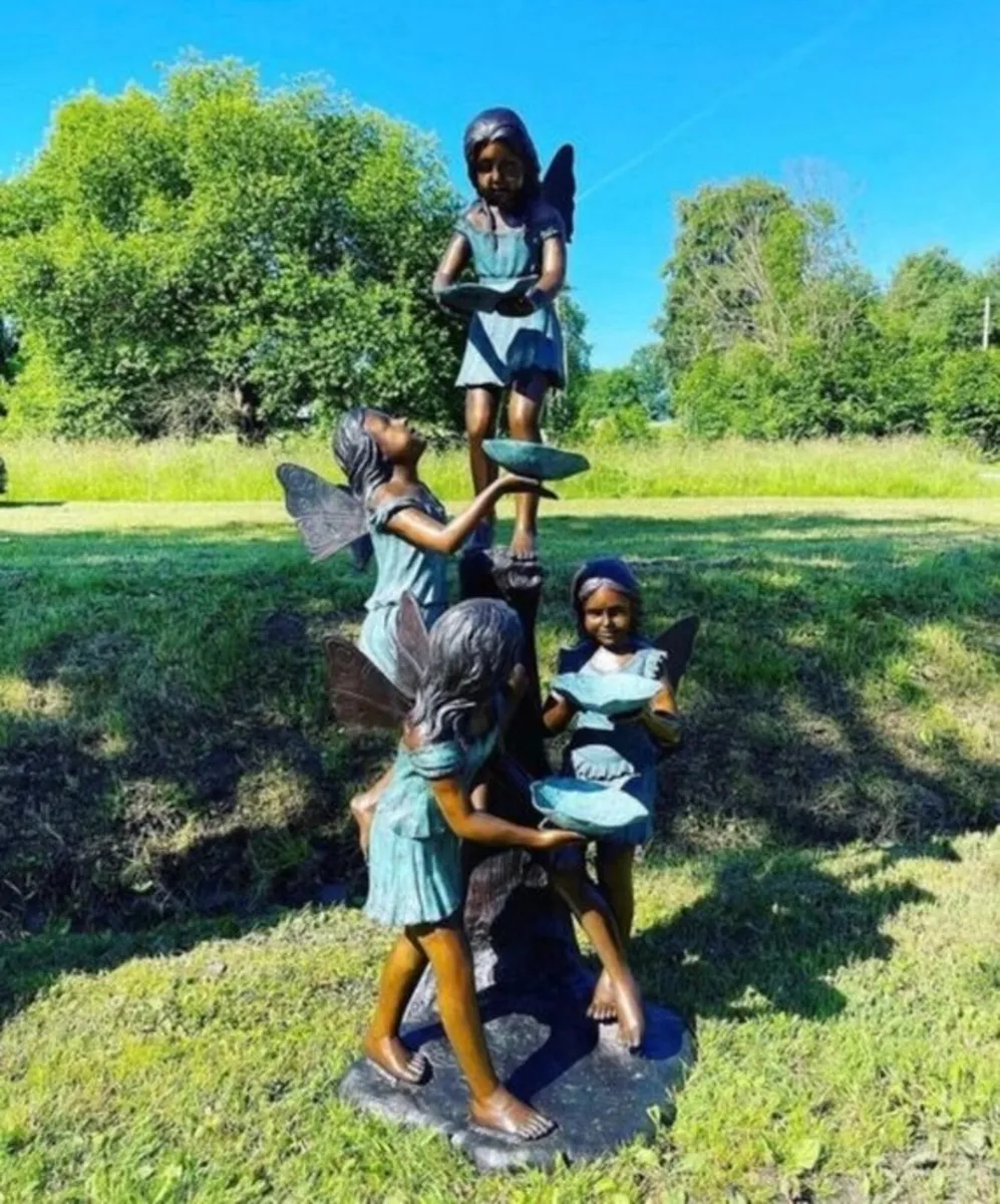 Bronze pixie fountain - Image 1