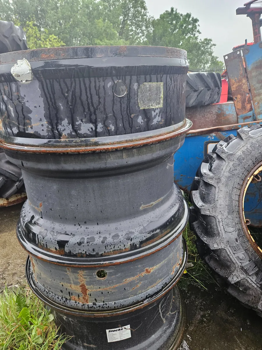 Farm machinery - Image 1