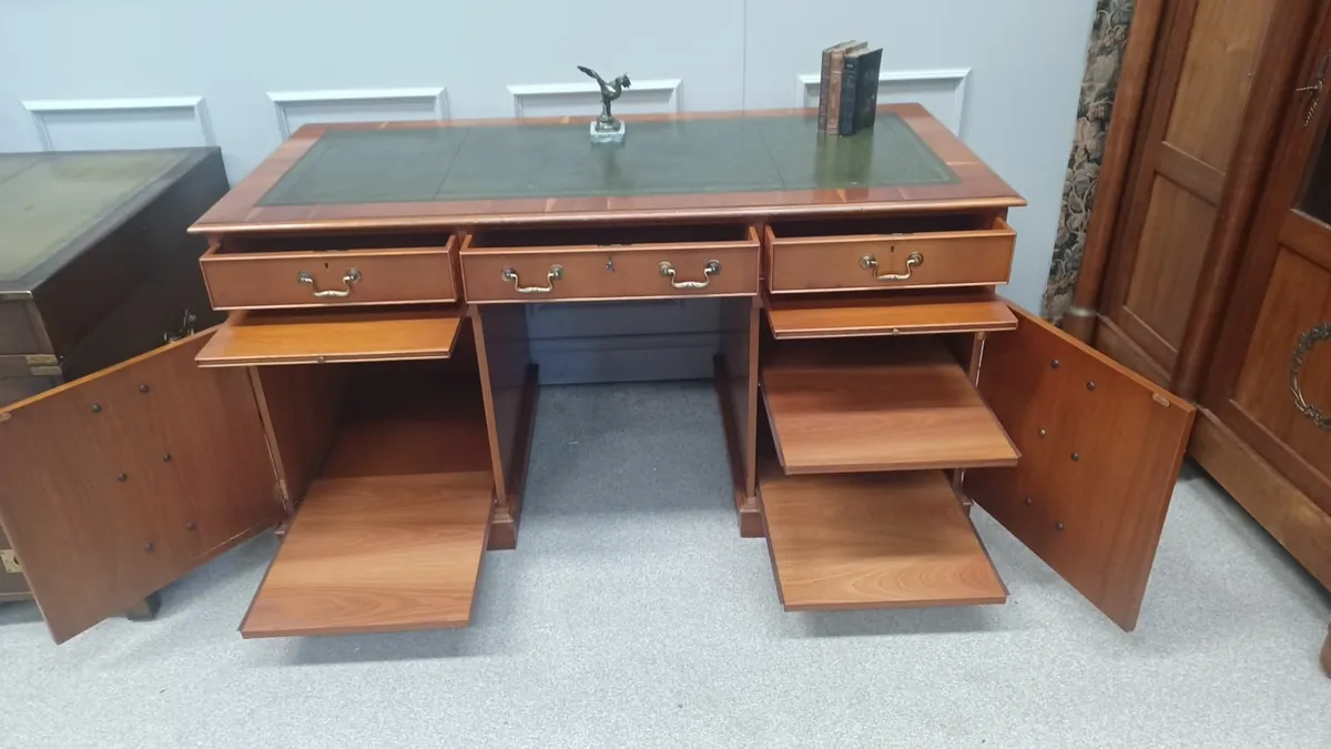 Large Vintage Georgian Style Desk - Image 4
