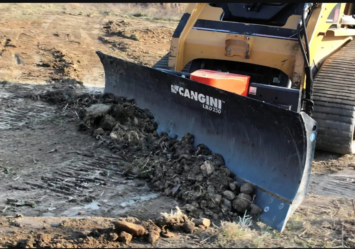 Skidsteer Dozer Blade - Image 1