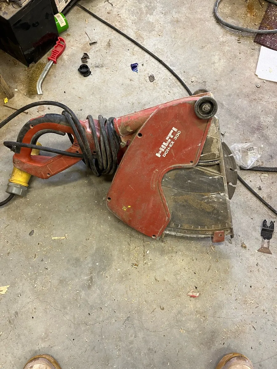 Hilti saw 12” - Image 1