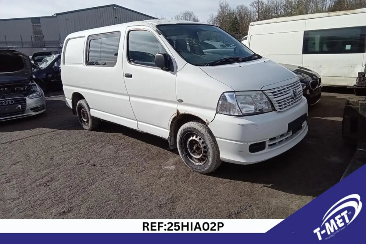 2008 TOYOTA HIACE BREAKING FOR PARTS - Image 1