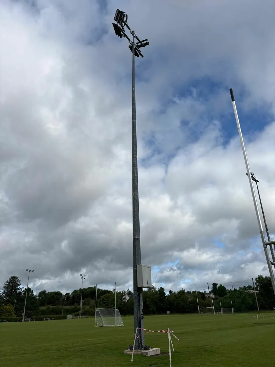 18mt High Flood Lights Columns - Image 2