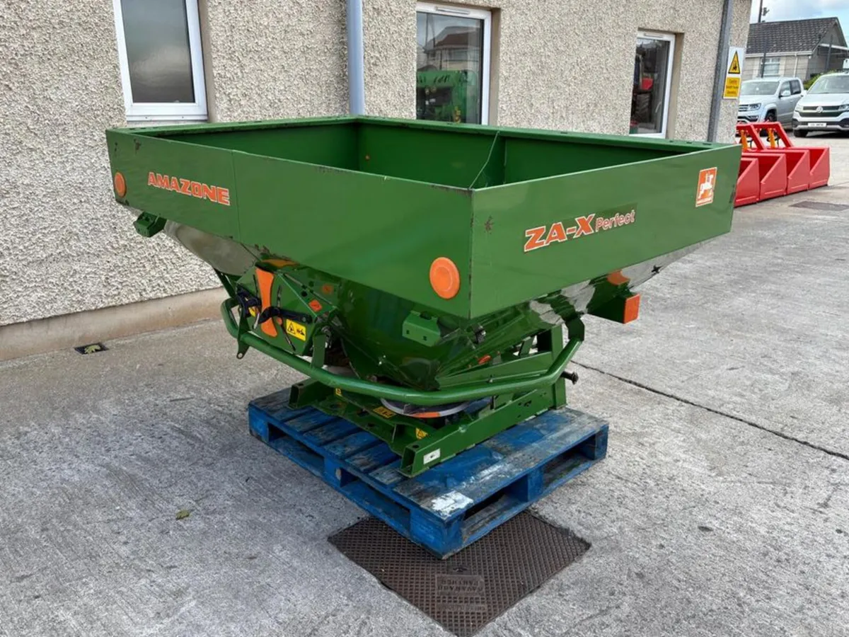 2017 Amazone 1402 Sower - Image 1