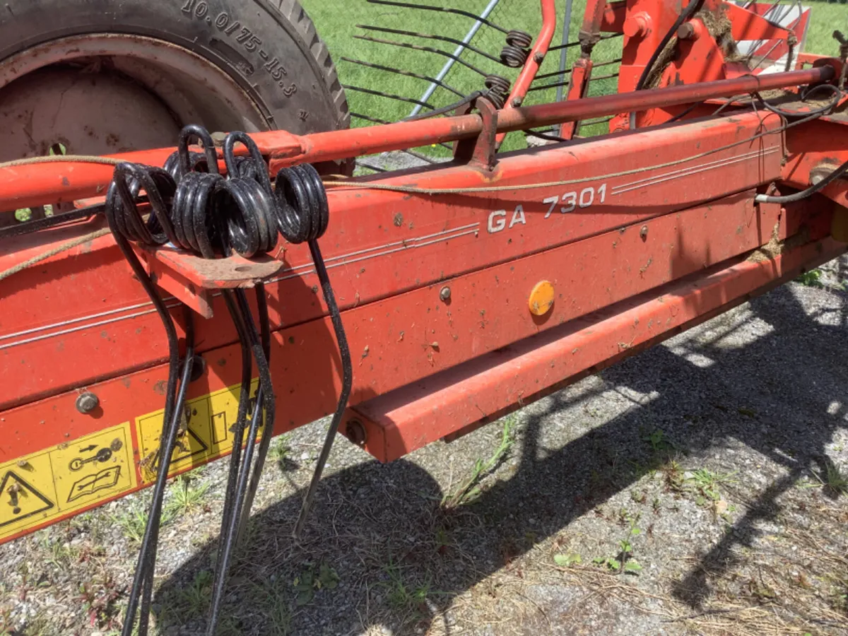 Kuhn silage rake - Image 2