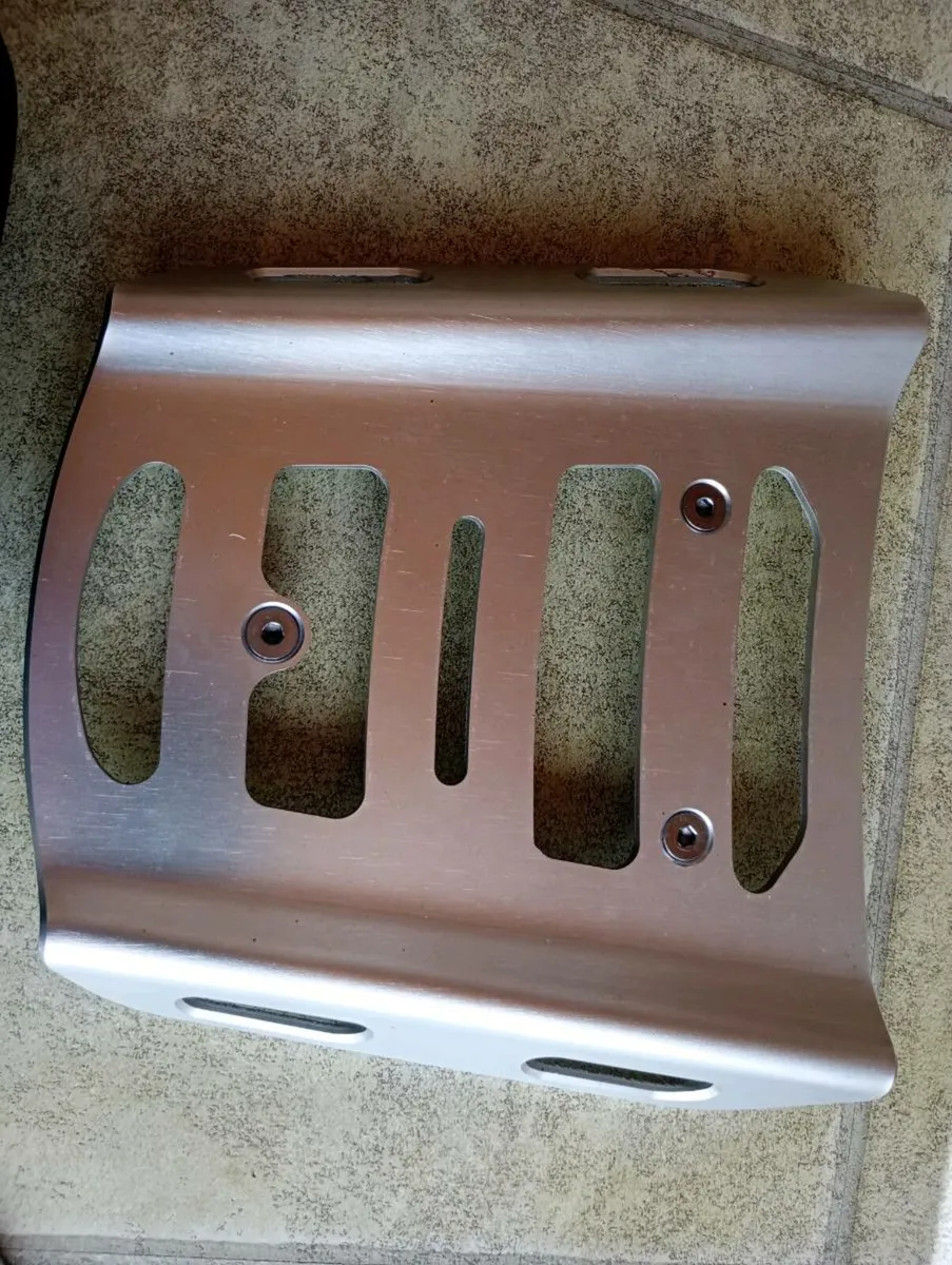 Triumph Bonneville Scrambler 900 accessories. - Image 3