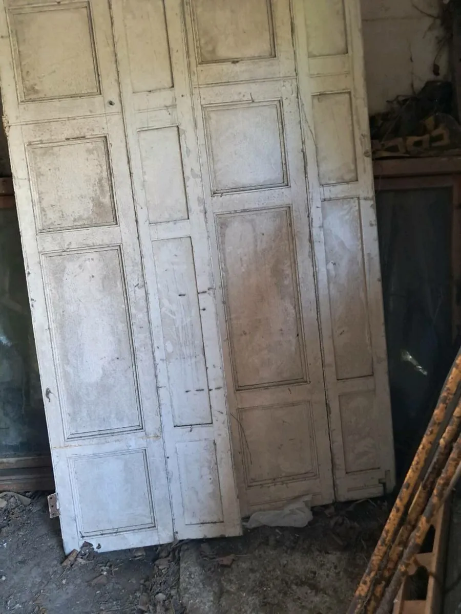 2 large shutters - Image 2