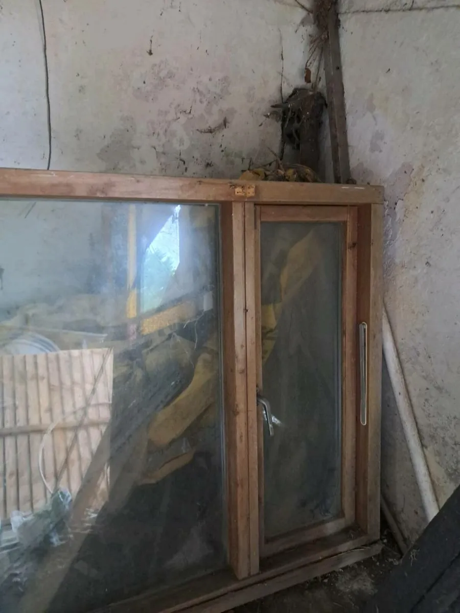 Large nordic pine window - Image 3