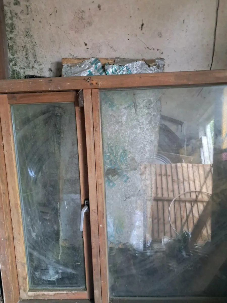 Large nordic pine window - Image 2