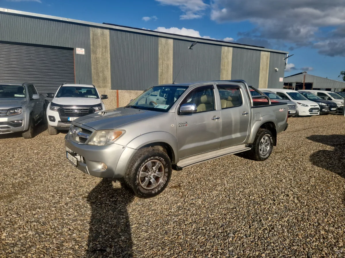 Toyota Hilux 3.0 D4D - Image 4