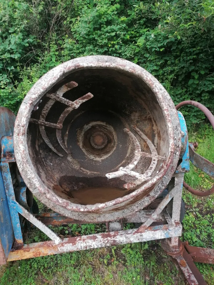 Cement mixer - Image 2