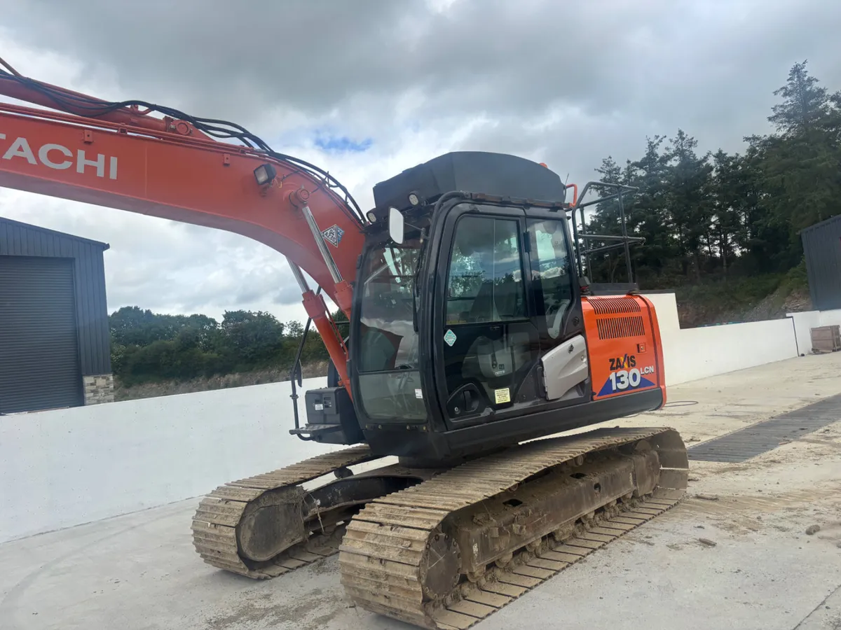 Hitachi 130-6 year 2020 - Image 3