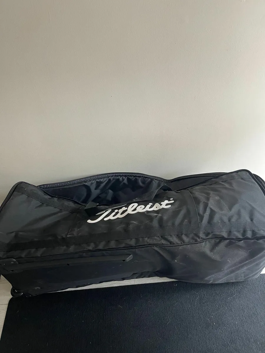 titleist golf travel holdall - Image 1