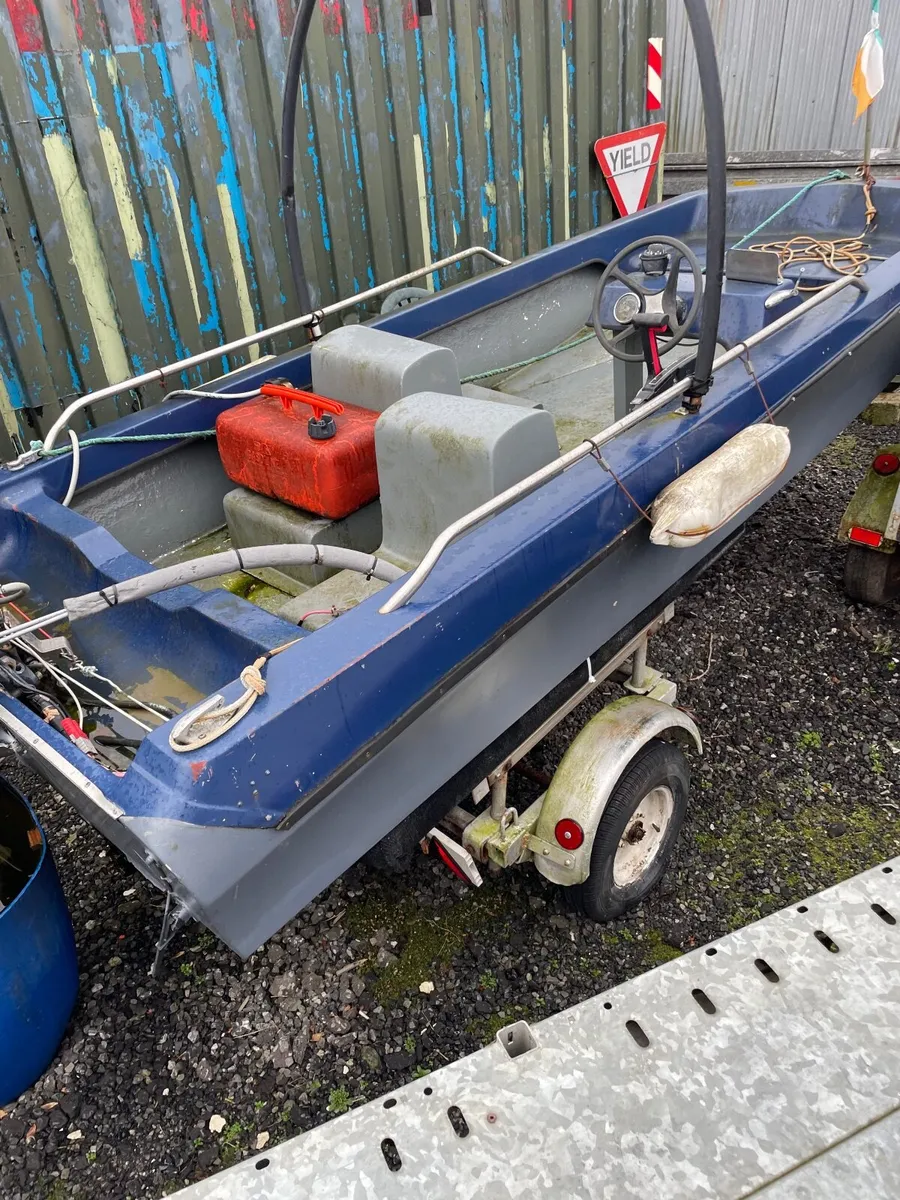 Dory boat engine and trailer - Image 3