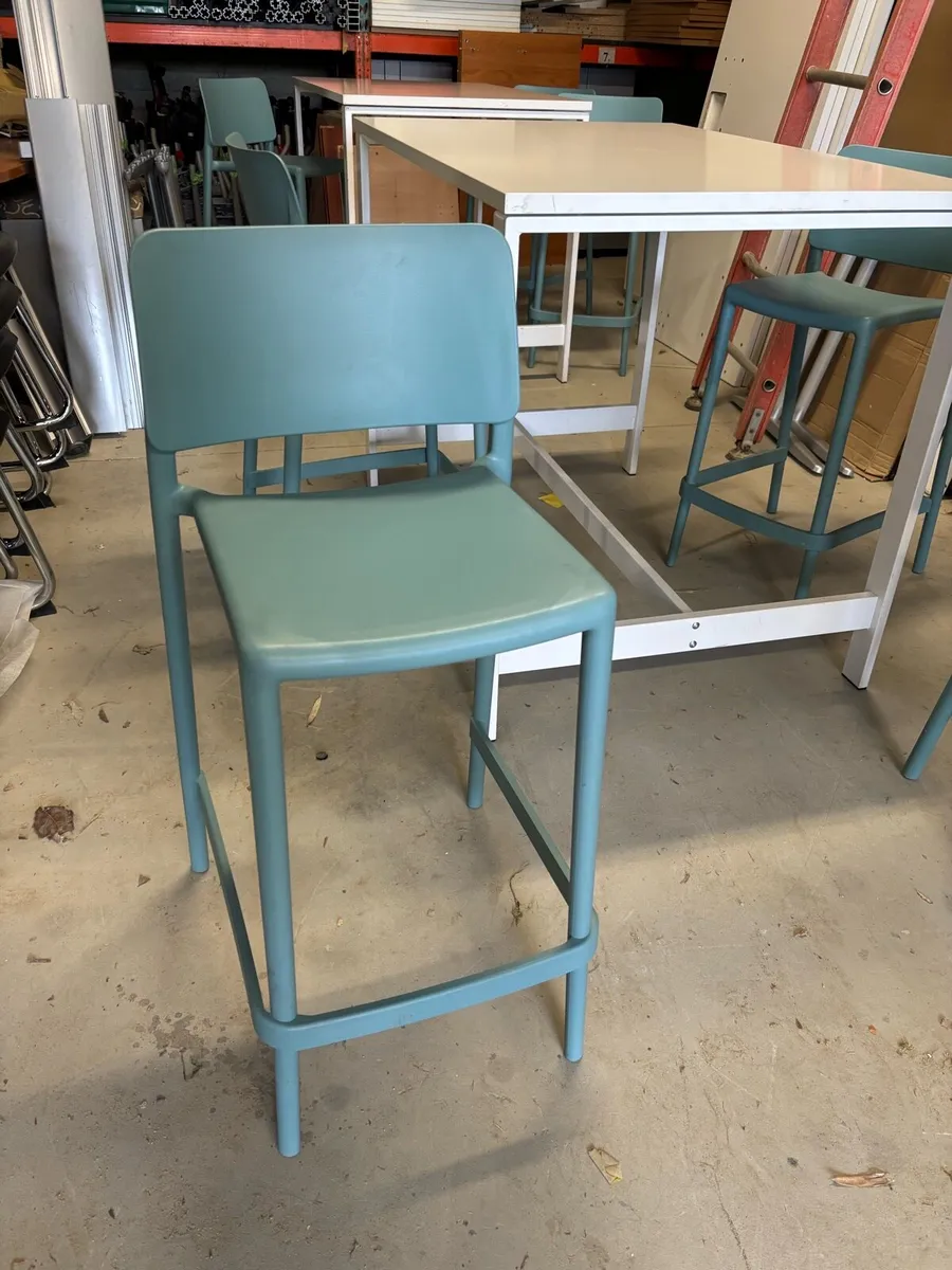 Canteen high table - Image 2