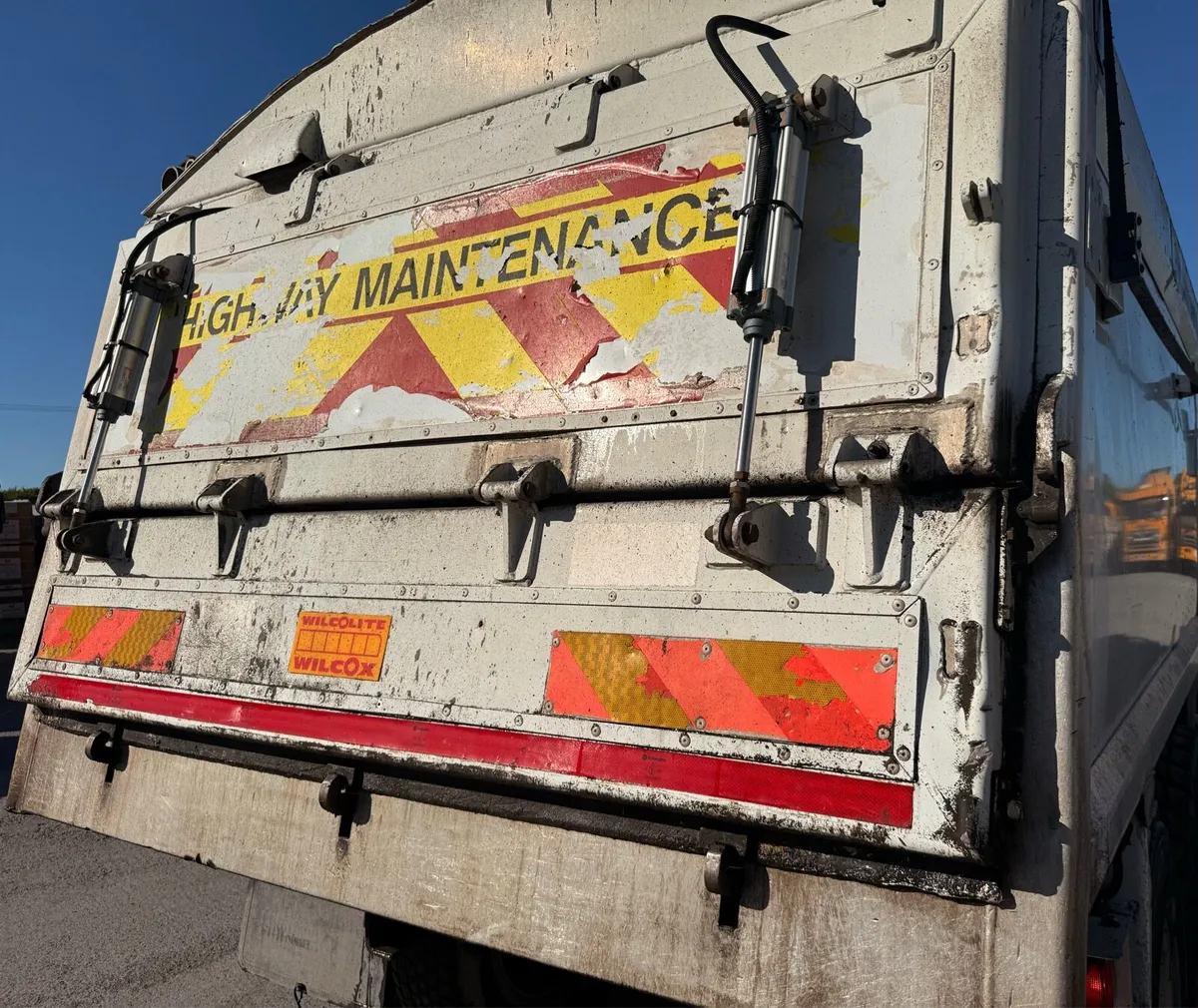 Renault  5 Axle Tipper - Image 4