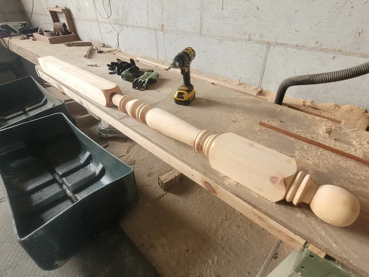 Newel Posts /Red deal Timber - Image 1