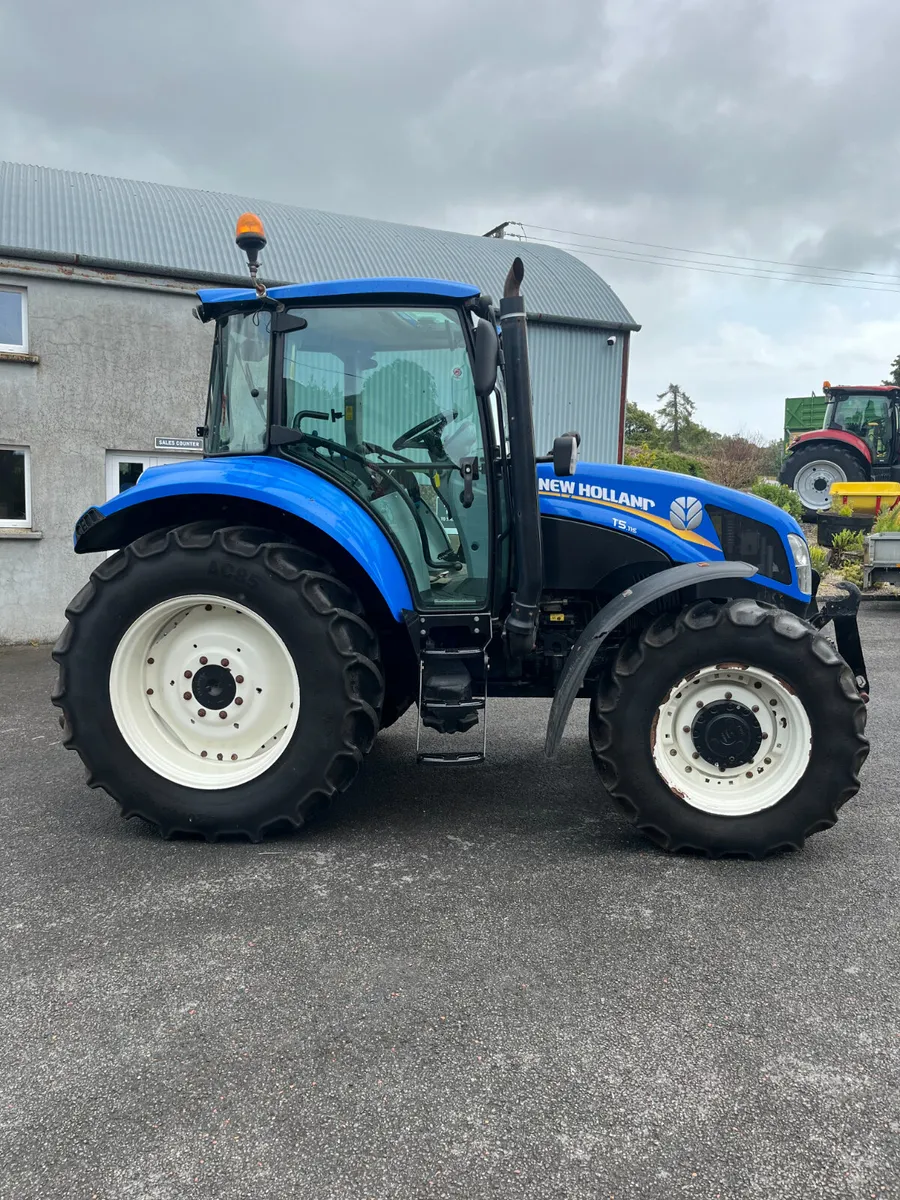 New Holland T5.115 ( 2016 ) - Image 4