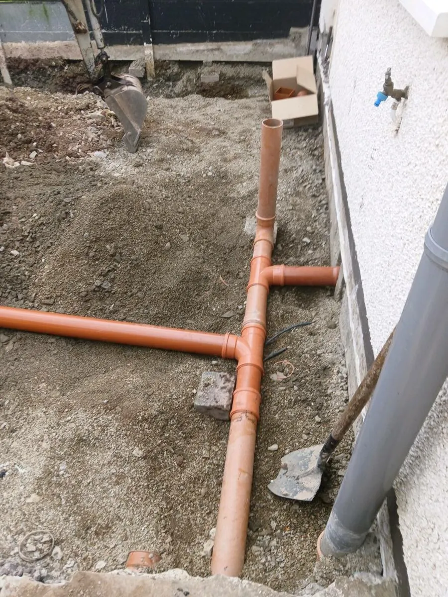 Digger hire with driver - Image 3