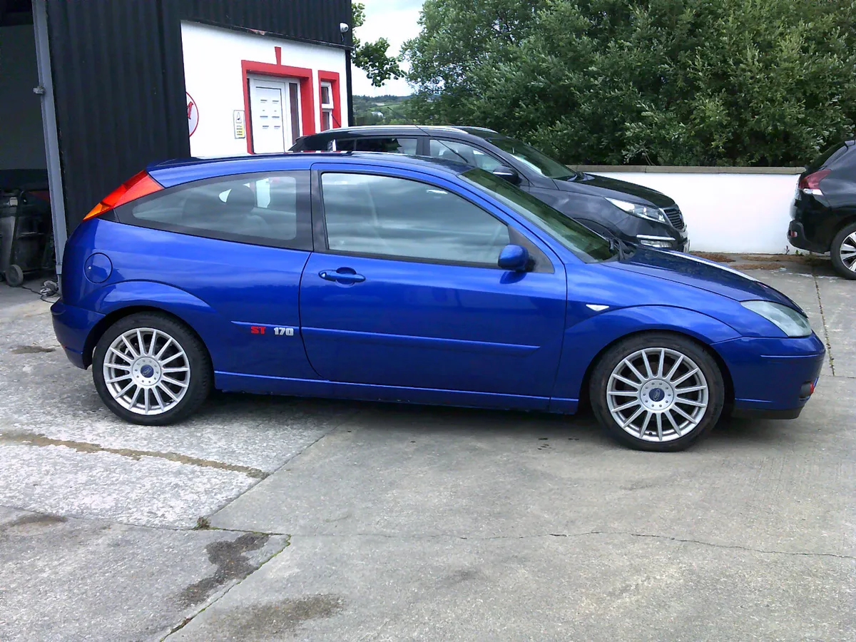 2004  FOCUS ST 3DR - Image 1