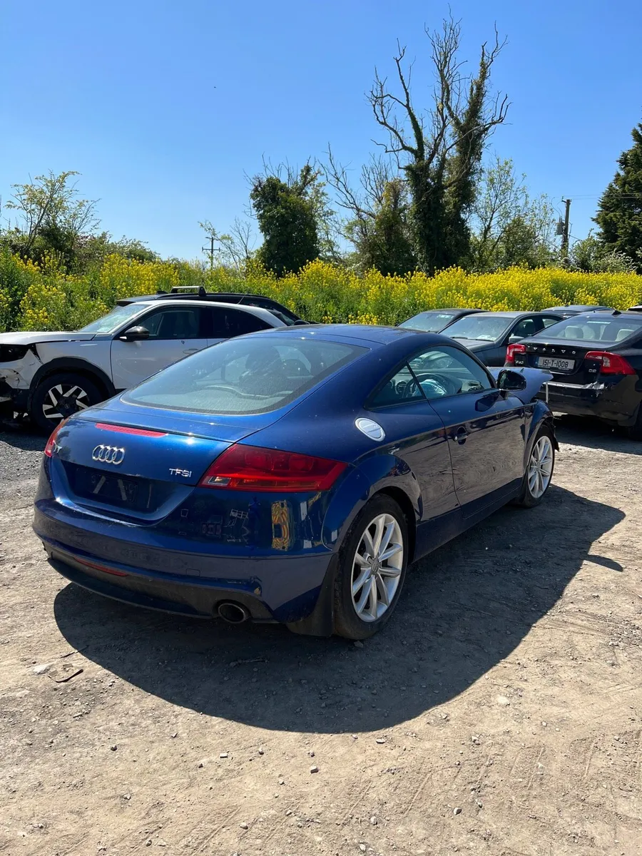 Breaking audi TT 2011 casa lwn lx5q 8j tfsi - Image 2