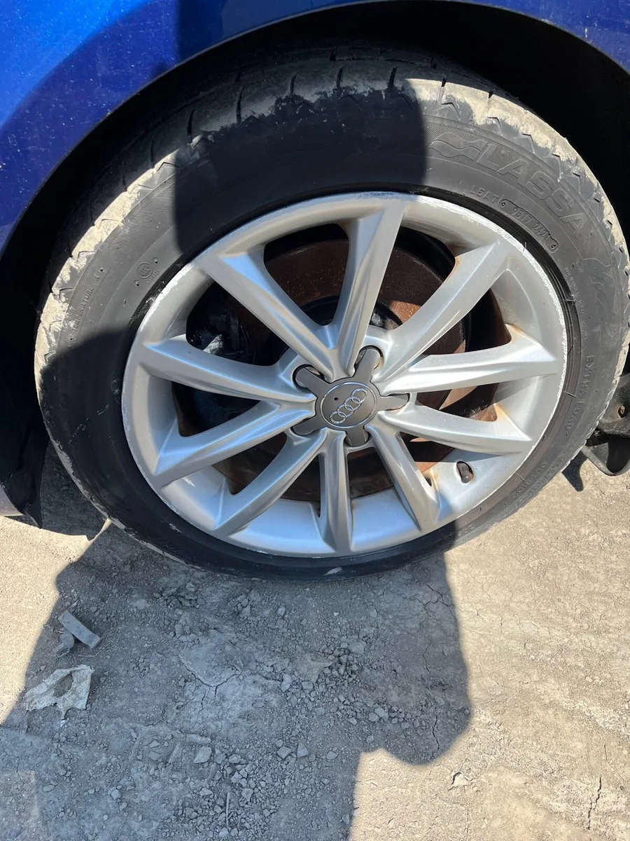 Breaking audi TT 2011 casa lwn lx5q 8j tfsi - Image 3