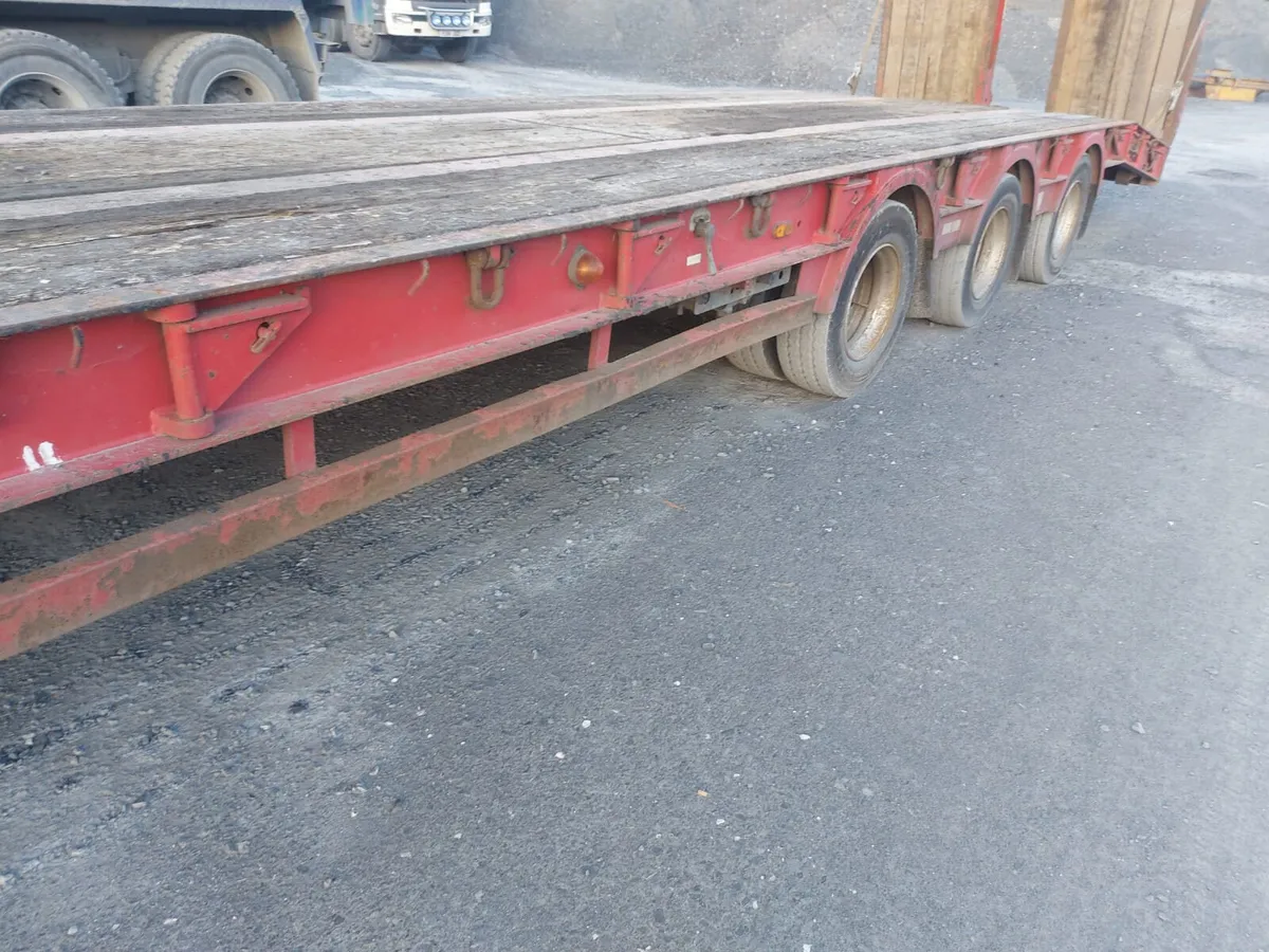 King Low loader trailer - Image 2