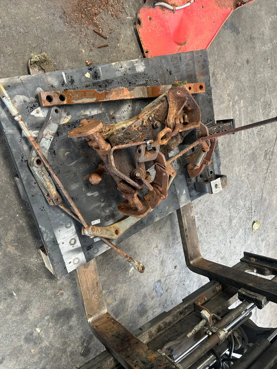 Massey Ferguson Pick up Hith - Image 2