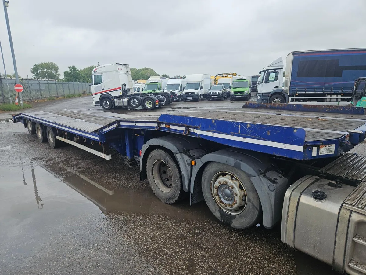 2016 Dennison extendable lowloader - Image 1