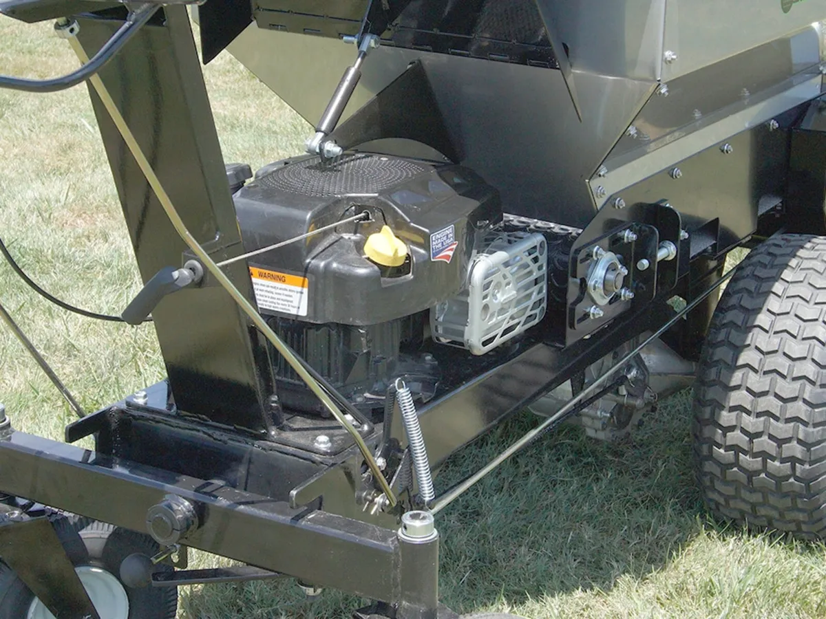 Earth and Turf Sand Spreader 62SP - Image 1