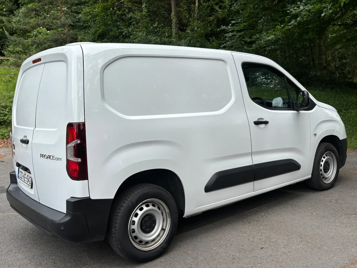 2023 Toyota Proace City Vat Included - Image 3