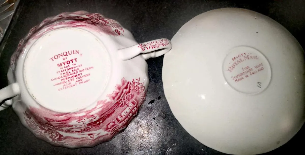 Antique MYOTT red - Image 2